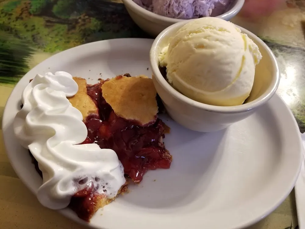 Cherry Pie a La Mode